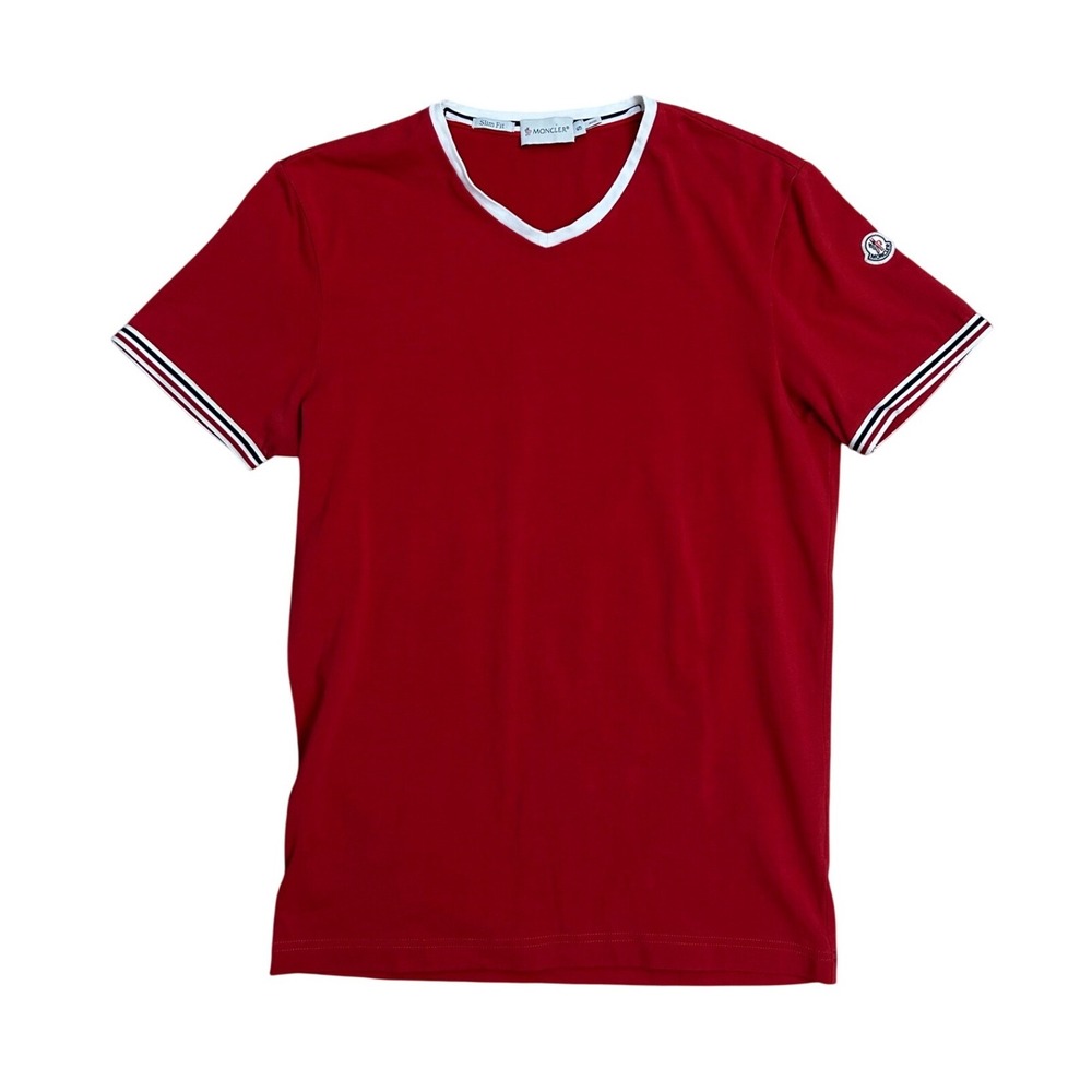 Moncler Maglia Scollo A V Red Slim Fit V-Neck T-Shirt Mens Small Logo Patch